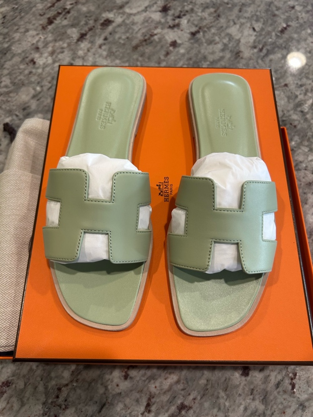 Authentic Hermes Oran Sandal - Vert De Mer (Light Green) Never Worn - Picture 3 of 9